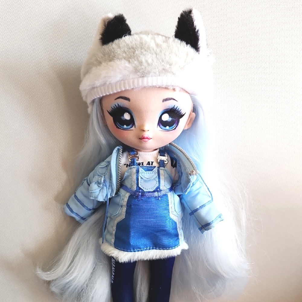 Na! Na! Na! Surprise Teen Alaska Frost Doll